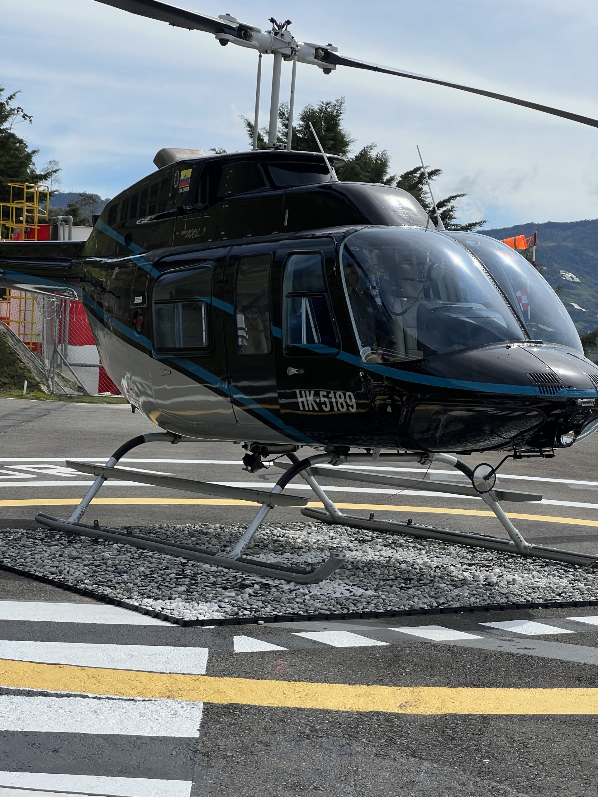 Helicóptero Helisky para vuelos turísticos y privados en Colombia